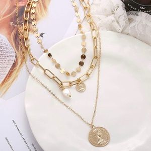 BRAND NEW - layered necklace set